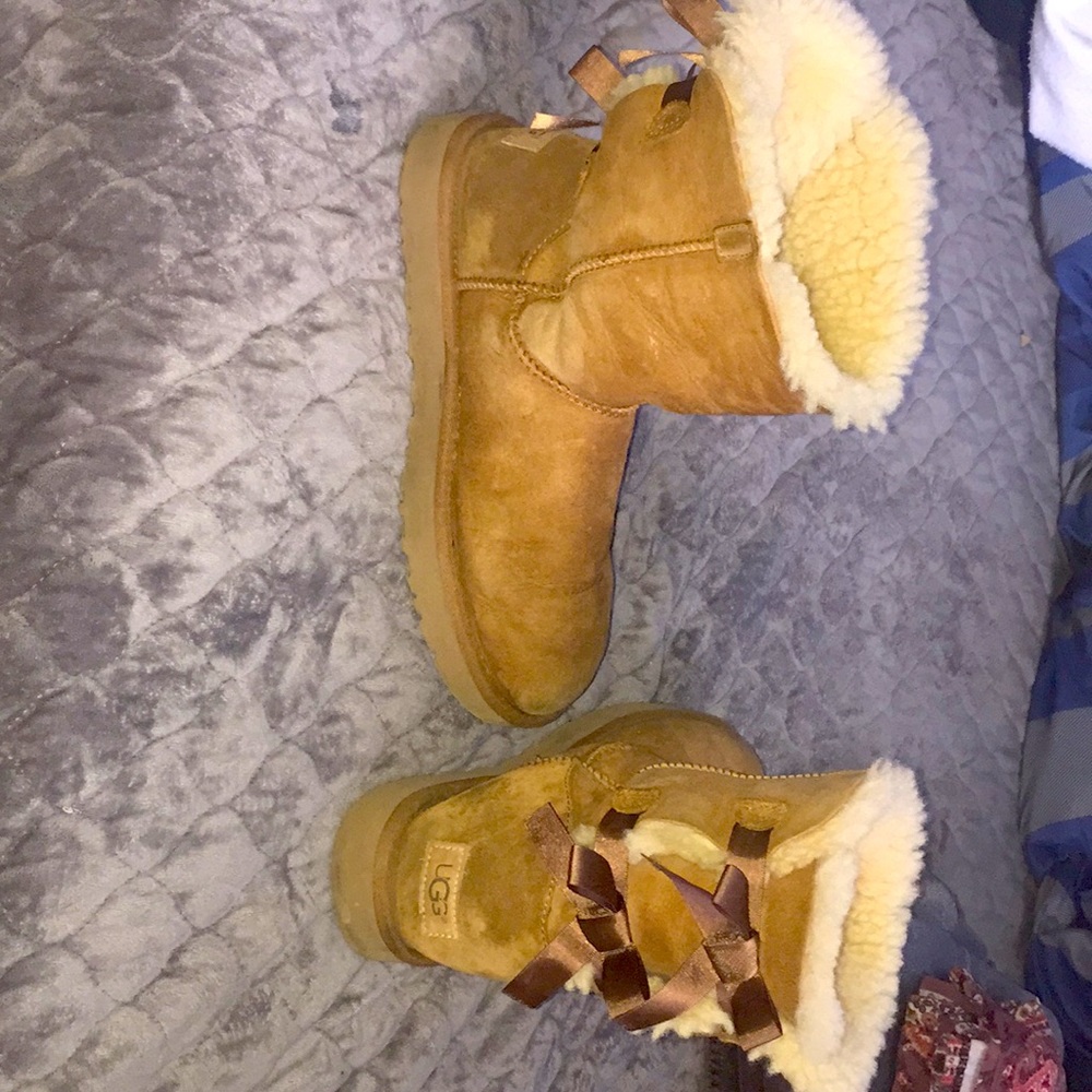 UGG BOOTS